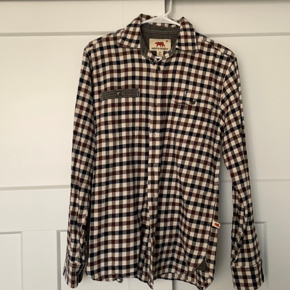 Men’s Dakota Grizzly button down (boutique)